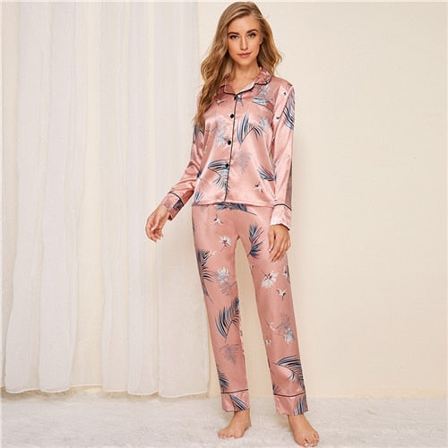 Pink Crane and Leaf Sleepwear