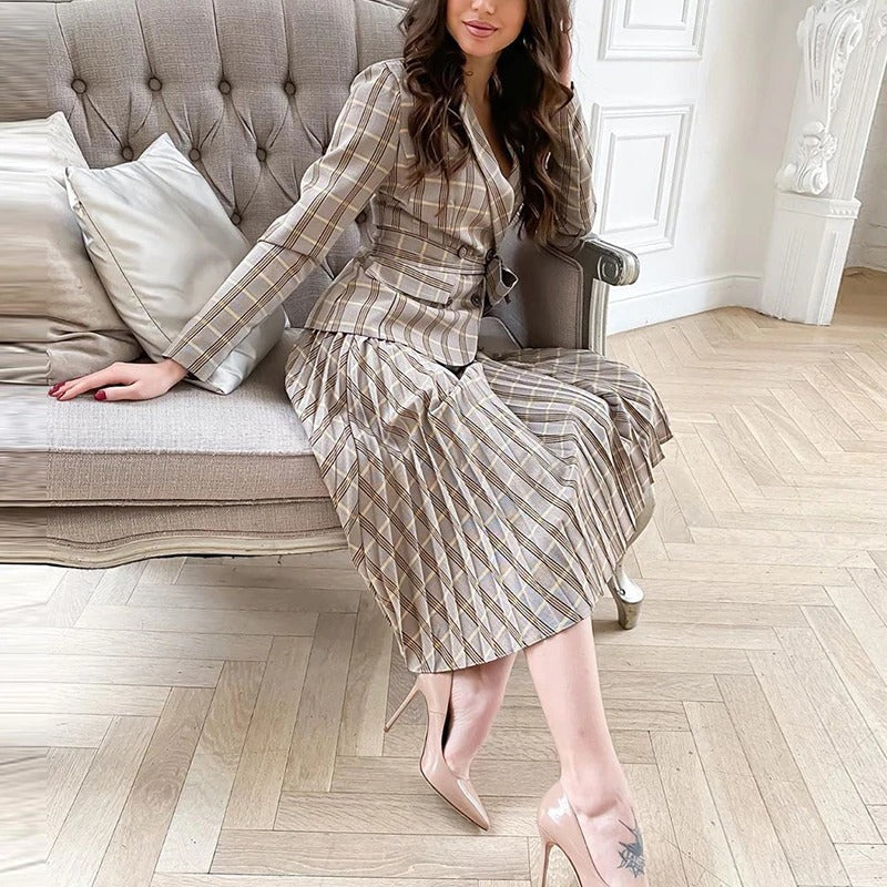 Vintage pleated belt plaid dress